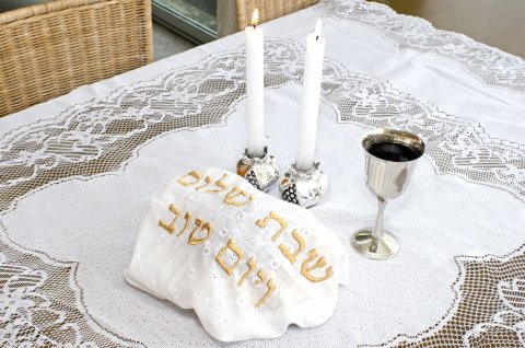 shabbat table set